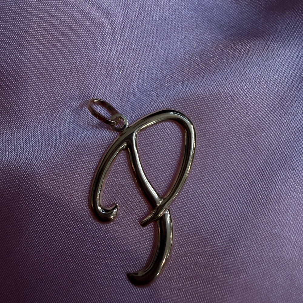 Elegant Gold Initial Pendant letter P 18 karats gold